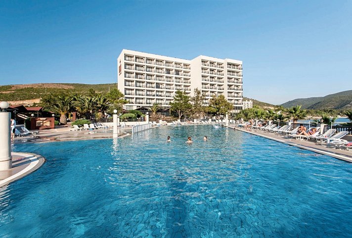 Tusan Beach Resort