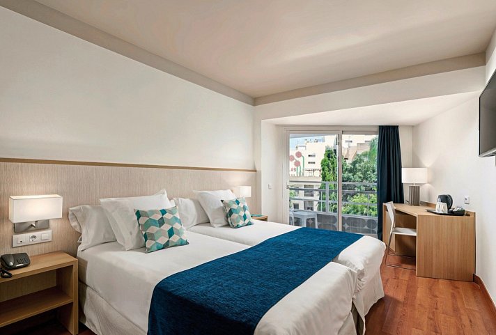 Hotel Costa Málaga by Pierre Vacances