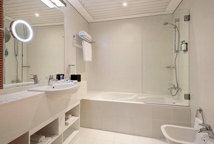 Tryp by Wyndham Abu Dhabi - Beispiel Bad