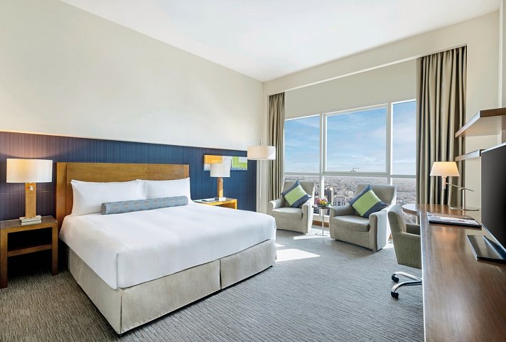 Grand Millennium Al Wahda - Wohnbeispiel Deluxe Room (Zimmercodierung UD1)