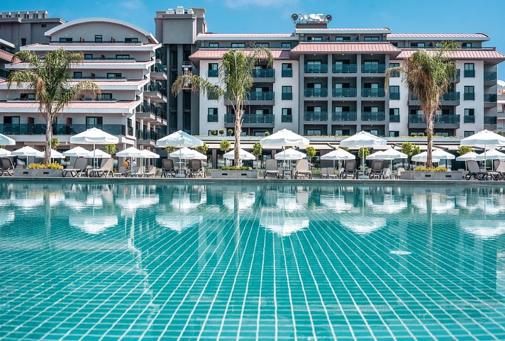 Green Garden Resort & Spa