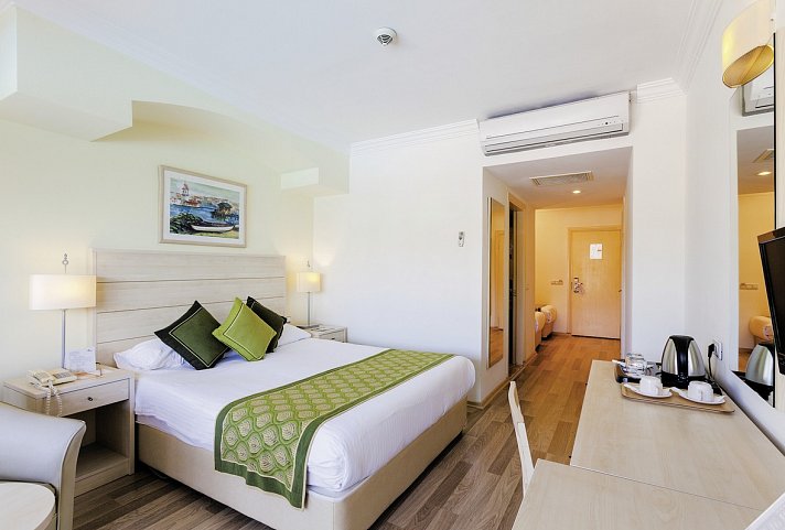 Febeach Hotel