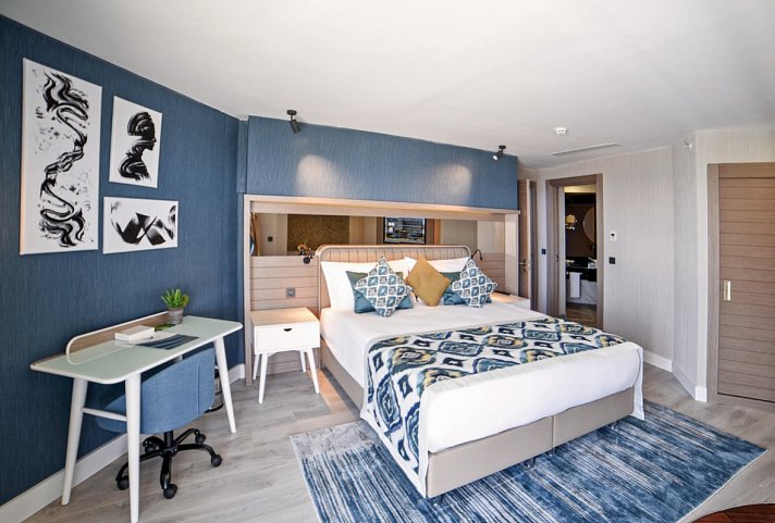 Royal Wings Hotel - Wohnbeispiel Juniorsuite Meerblick