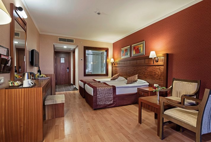 Alba Royal Hotel