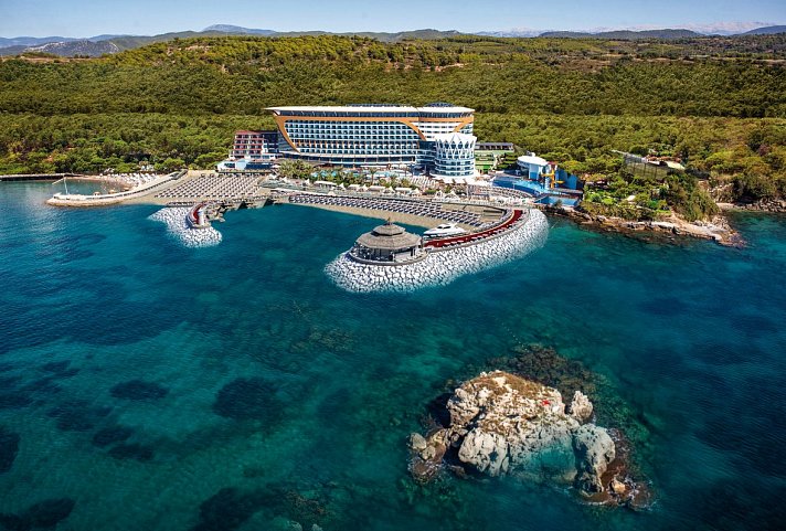 Granada Luxury Okurcalar Hotel