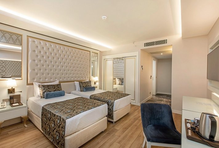 Haydarpasha Palace - Wohnbeispiel Doppelzimmer Landblick (Zimmercodierungen DBL, DCL & DE1)