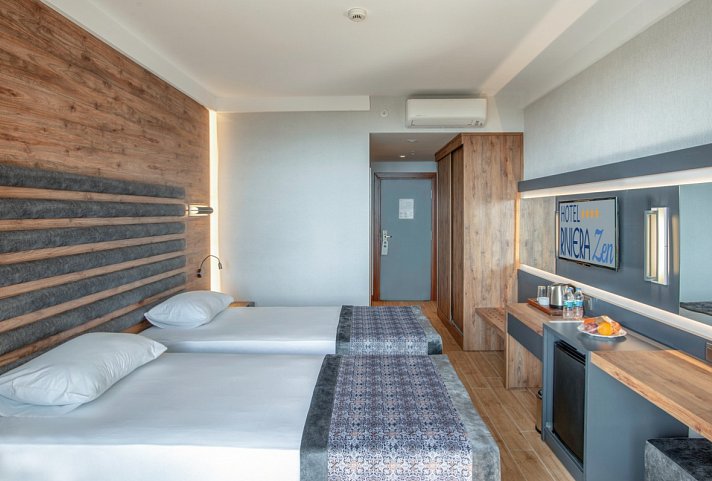 Riviera Zen Hotel