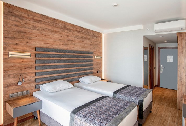 Riviera Zen Hotel