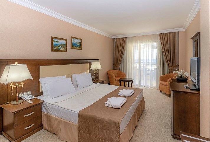 Latanya Park Resort - Wohnbeispiel Doppelzimmer