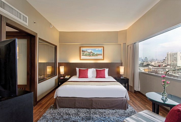 Ramada Plaza by Wyndham Menam Riverside