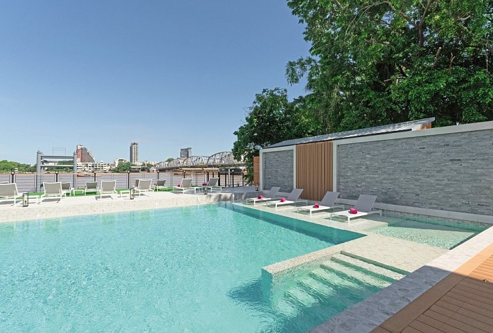 GLOW Bangkok Riverside