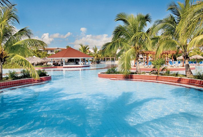 Memories Paraiso Beach Resort