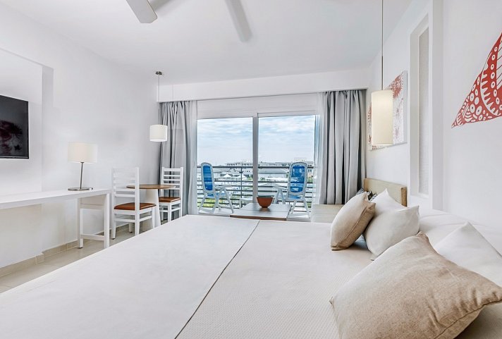 Meliá Costa Rey