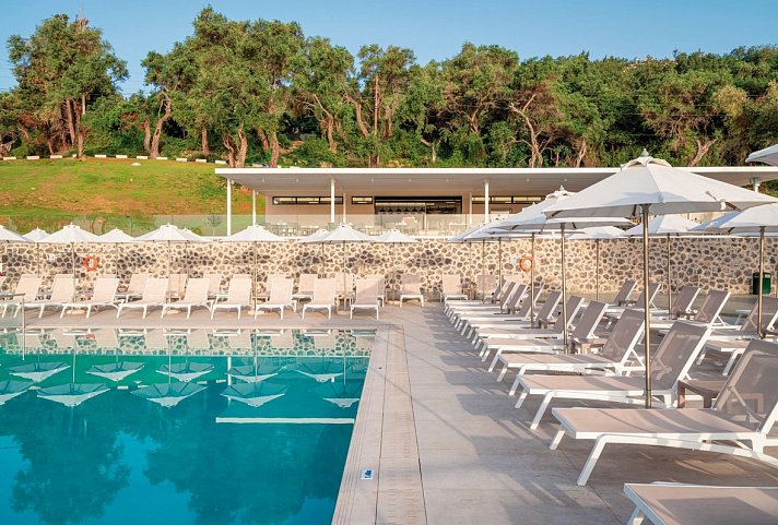 Aeolos Beach Resort