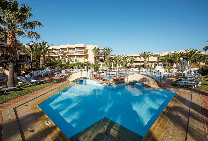 Giannoulis Santa Marina Beach Resort