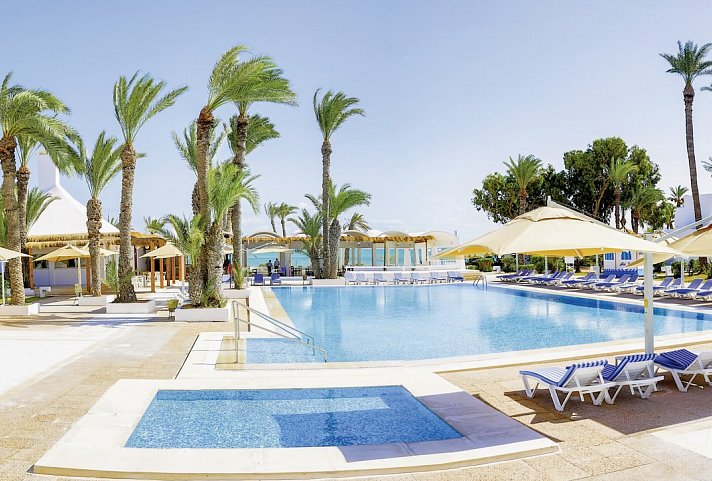 Hari Club Beach Resort