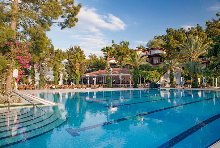 Club & Hotel Letoonia