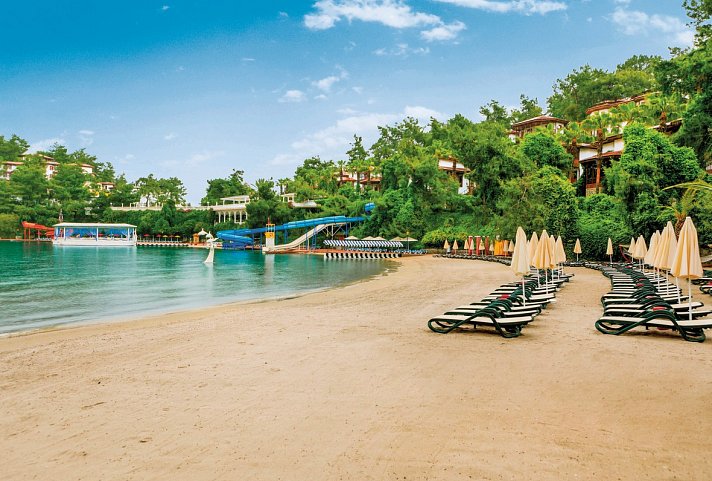 Club & Hotel Letoonia