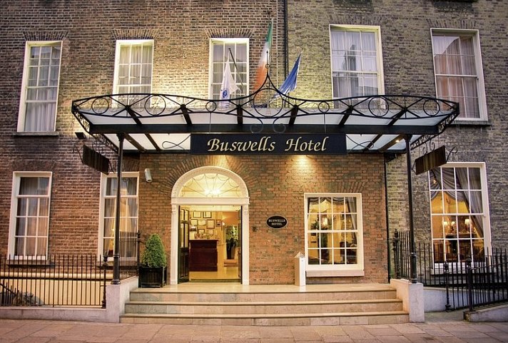 Buswells Hotel