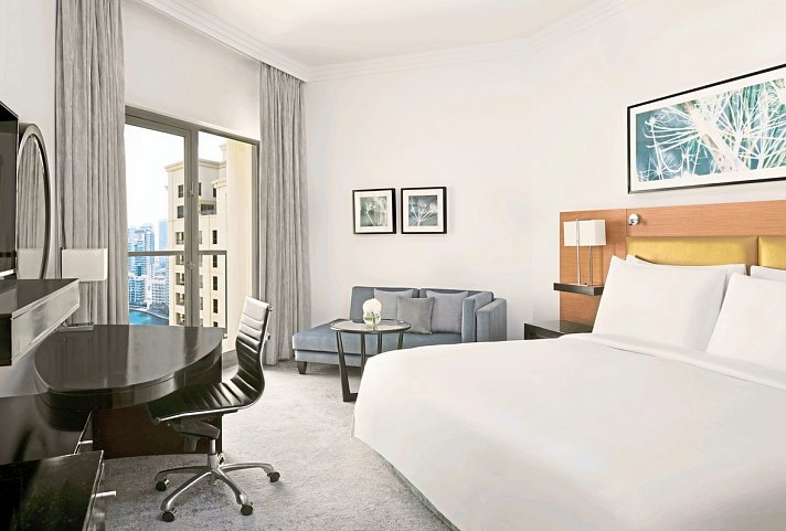 Mövenpick Hotel Jumeirah Beach - Wohnbeispiel Superior Room with Balcony (Zimmercodierung US1)