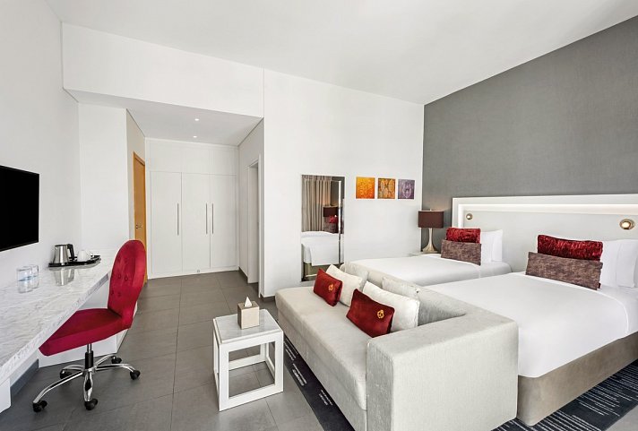 The First Collection Marina Dubai A Tribute Portfolio Hotel - Wohnbeispiel Superior Room High Floor Balcony, with Soluna Beach Access (Zimmercodierungen US3 & US2)