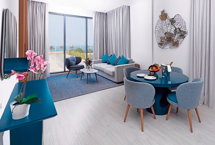 C Central Resort The Palm