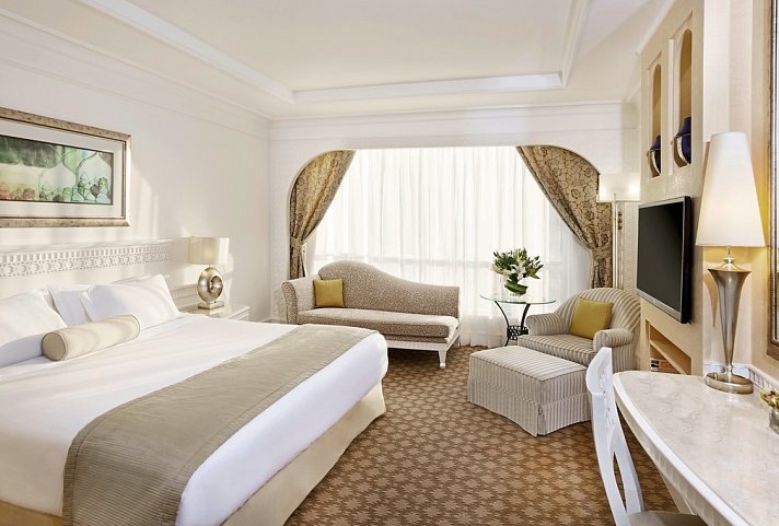 Al Habtoor Grand Resort, Autograph Collection