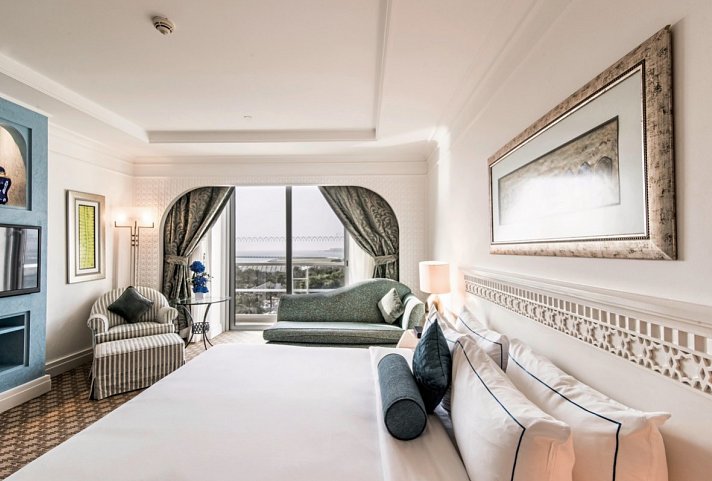 Al Habtoor Grand Resort, Autograph Collection
