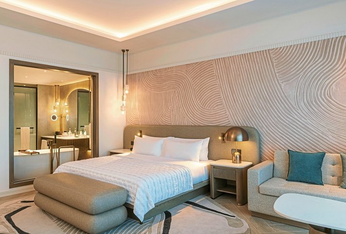 Le Meridien Al Aqah Beach Resort