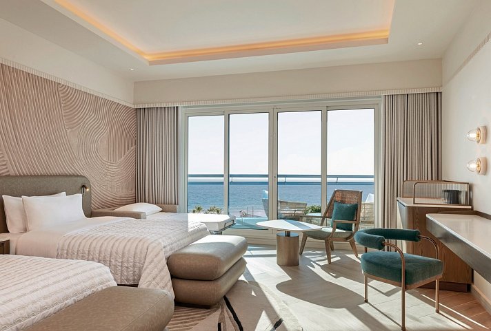 Le Meridien Al Aqah Beach Resort