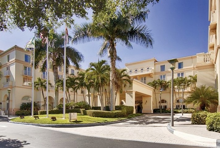 Hilton Naples