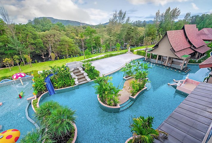 Maikhao Palm Beach Resort
