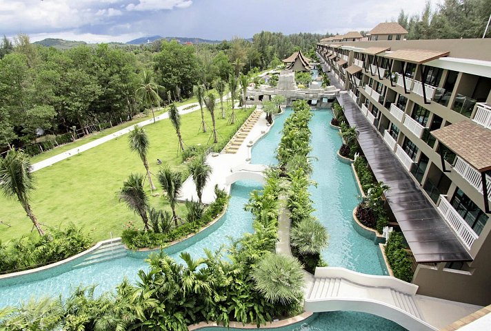 Maikhao Palm Beach Resort
