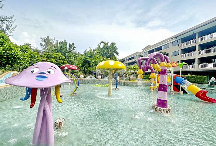 Maikhao Palm Beach Resort