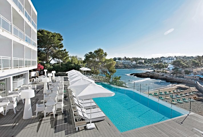 Grupotel Ibiza Beach Resort