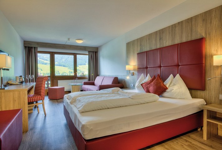 Ferienclub Bellevue am Walchsee - Whsp. Doppelzimmer Bergseite (Zimmercodierung DB1)