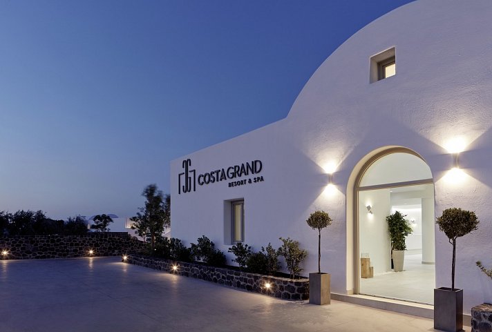Costa Grand Resort & Spa