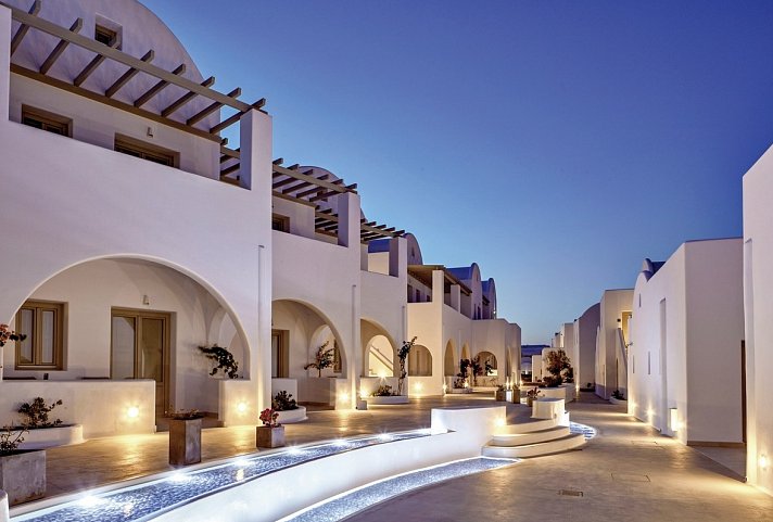 Costa Grand Resort & Spa