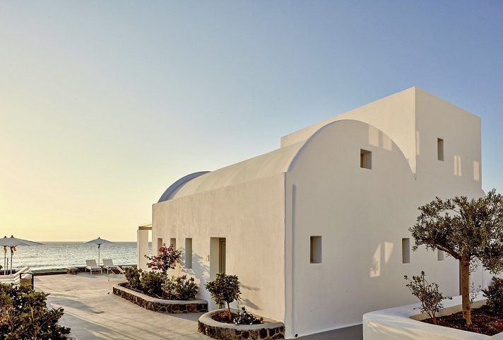 Costa Grand Resort & Spa