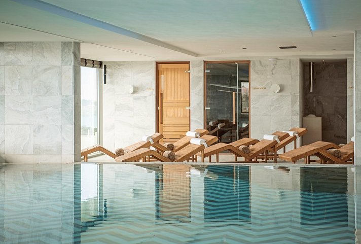 EVOLUTION Cascais-Estoril