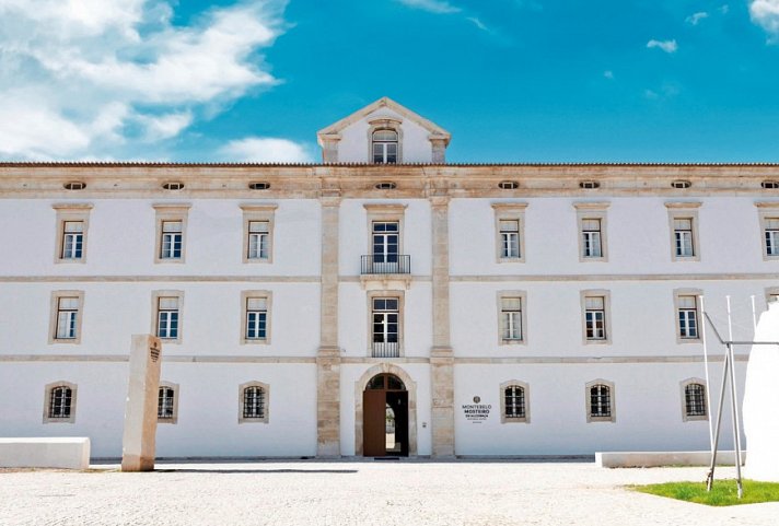 Montebelo Mosteiro de Alcobaca Historic Hotel