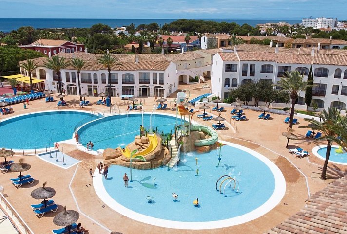 Sol Falcó All Inclusive