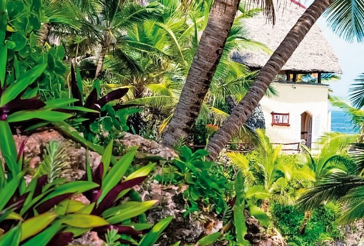 Bahari Beach Hotel