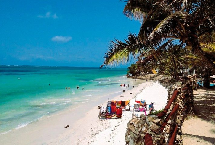 Bahari Beach Hotel