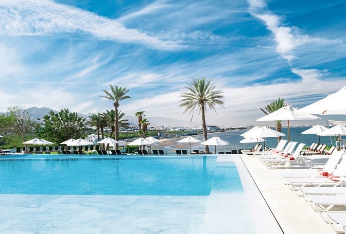 Crowne Plaza Muscat