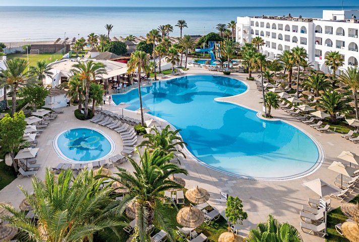 Nozha Beach & Spa