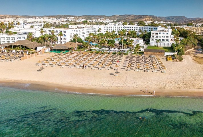 Nozha Beach & Spa