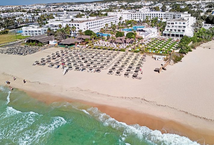 Nozha Beach & Spa