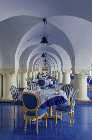 Regency Hotel & Spa