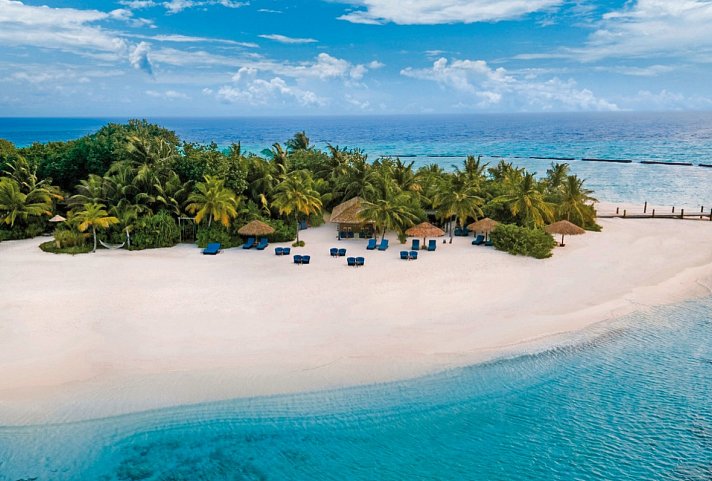 Komandoo Island Resort & Spa